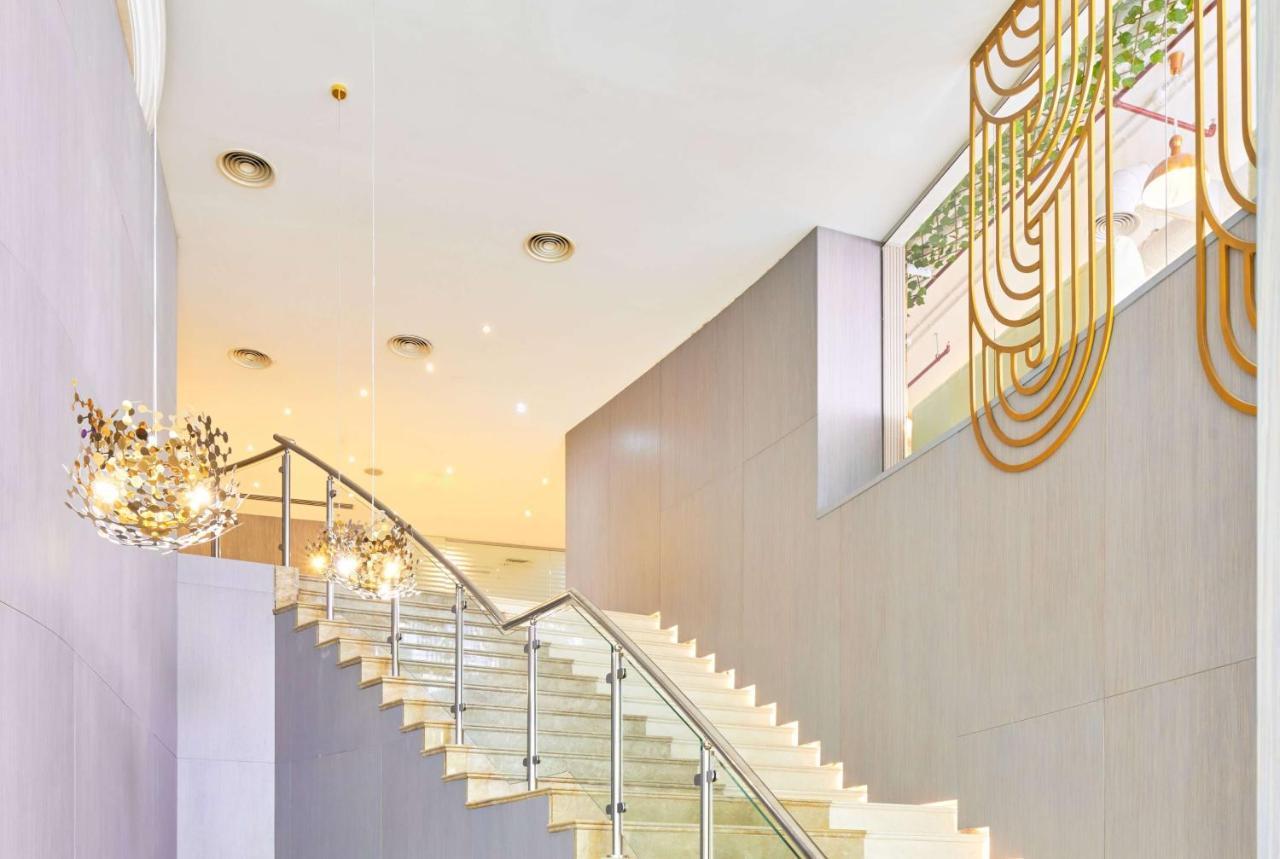 Ramada By Wyndham Old Town Hotel 4*